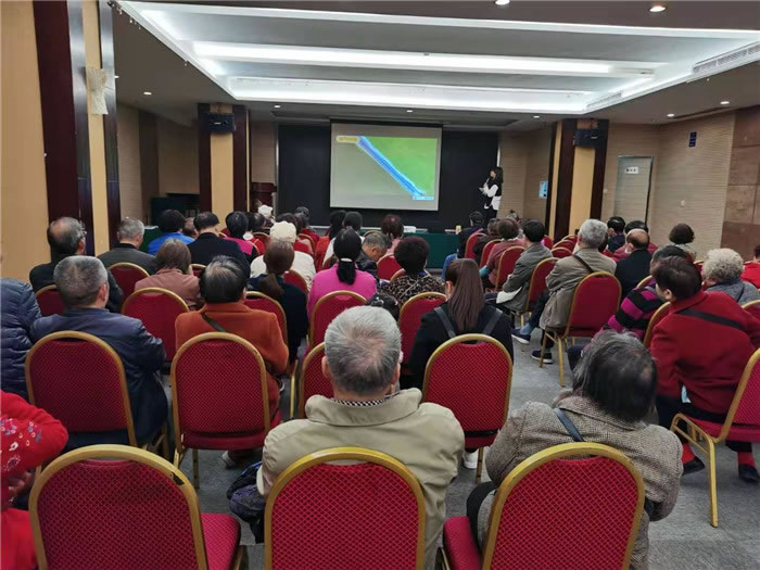 绵阳中旅假日旅行社举行新疆南疆专列(漠河专列)华阳避暑线路推荐会暨客户答谢会