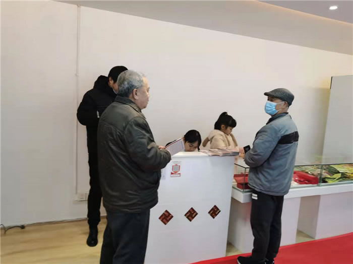 四川中青旅绵阳分社、绵阳市中旅假日旅行社、绵阳自来文化传播有限公司24H自助售货服务盛大开业