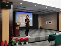 绵阳中旅行假日旅行举行社坝上草原熊猫专列推荐会