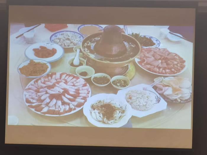 绵阳中旅行假日旅行社举行胡杨林、南疆专列推荐会