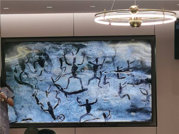 绵阳中旅行假日旅行社举行“什邡号.2025熊猫专列”旅游线路分享会