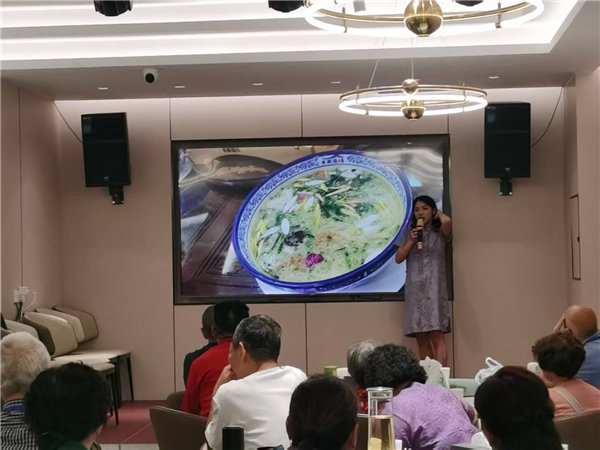 绵阳中旅行假日旅行社举行“什邡号.2025熊猫专列”旅游线路分享会