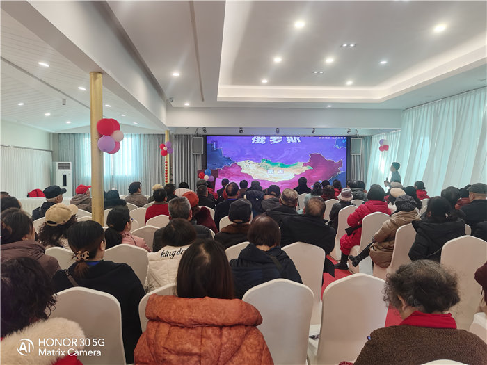 绵阳中旅假日旅行社举行2026年年度答谢宴暨双内蒙+贝加尔湖线路发布会